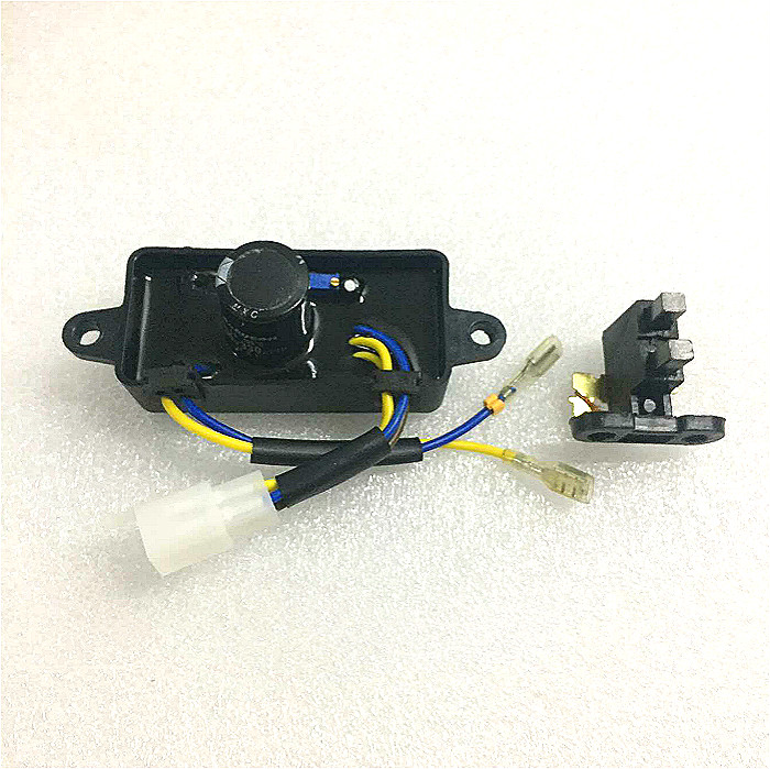 汽油机发电机配件2kw-3kw 3kw-5kw5kw-7kw调压器 avr稳压器 碳刷