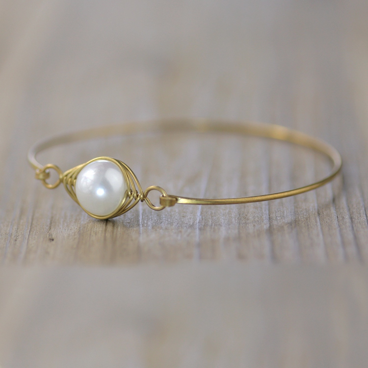 素元韩国时尚手镯女白色贝壳珠原创ol个性精致礼品手饰可订制