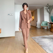Temperament 100 hitch a Inn wind small suit suit womens spring autumn 2022 The new ladies take a suit and suit three sets