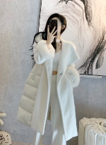 2020 New Winter Ocean Gas Turnover Big Fur Collar Long white down clothes Women over kneecap thickened with velvety thickened