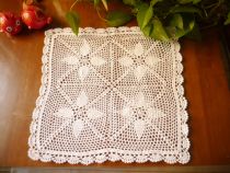 I love my house New products Handmade cotton thread Lace Hollowed-out Square Boutique Tablecloth Tablecloth Cup Mat.