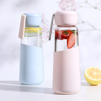 Water cup womens summer glass portable cute anti-hot hand High Yan value girl fresh and simple Korean version of the cup ins