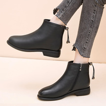 Leather soft-bottom boots female middle-aged plus velvet warm and comfortable leather shoes flat-bottom Martin boots autumn and winter new mother cotton shoes