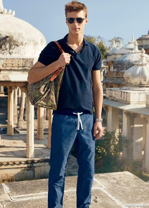 夏季短袖polo衫配什么裤子