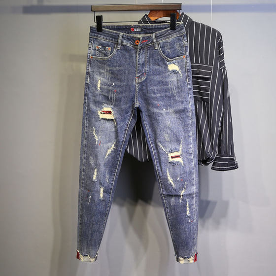 Chao brand ripped jeans men's summer slim feet versatile trendy beggar pants tall street elastic hair edge cropped pants
Chao brand ripped jeans men's summer slim feet versatile trendy beggar pants tall street elastic hair edge cropped pants