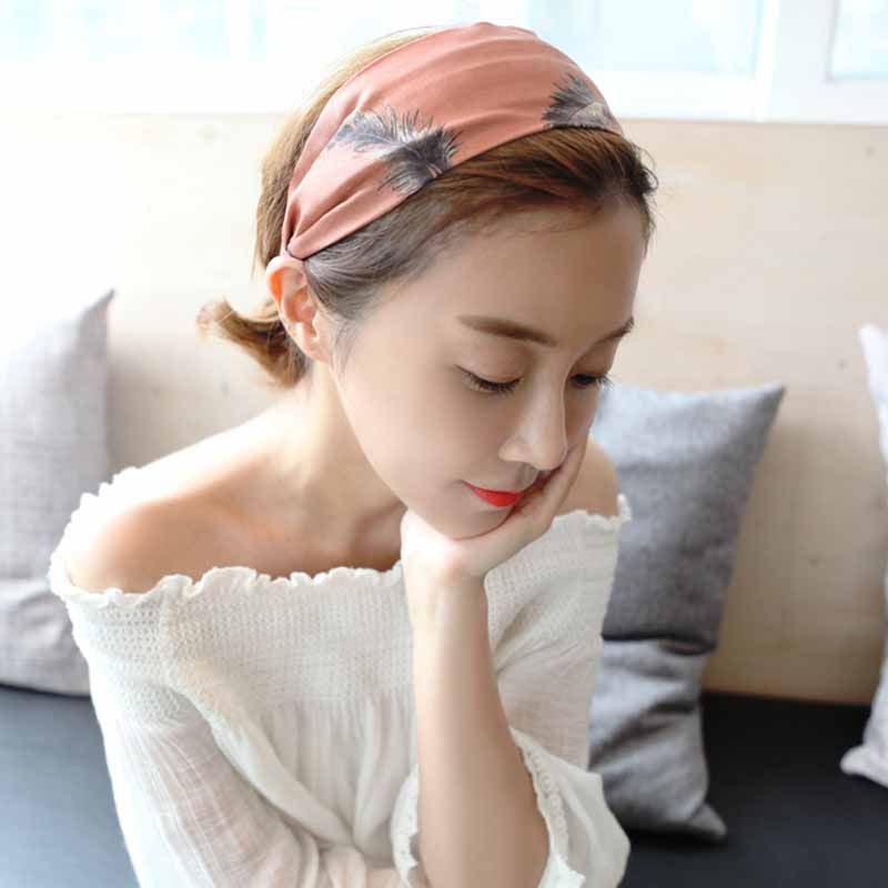 精美发饰,打造百变发型