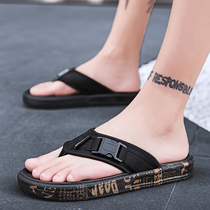 Herringbone drag mens wave 2020 new trends Korean version Mens casual clip feet drag non-slip fashion outside wearing beach sandals