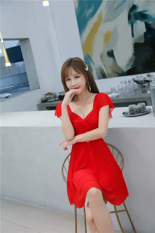 Mạng người nổi tiếng thời trang 2021 mùa xuân mới sexy cắt thấp của phụ nữ hai dây bay tay áo kỹ thuật viên quần áo làm việc thủy triều - váy đầm