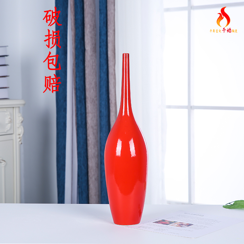 Jingdezhen ceramics high temperature desktop vase full red glaze furnishing articles of I and contracted fashion sitting room adornment ornament