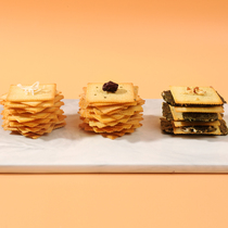 (Gift) Garlic seaweed biscuit taste random 266G * 1 Box single order only 1 copy