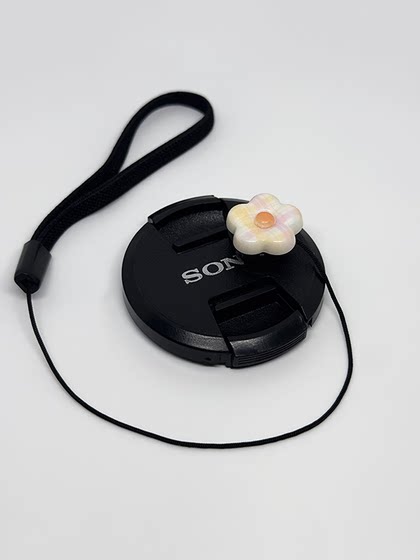 렌즈 커버 방지 방지 로프 귀여운 만화 캐논 소니 Fuji Nikon 마이크로 싱글 SR 카메라 렌즈 커버에 적합합니다. 렌즈 커버 방지 방지 로프 귀여운 만화 캐논 소니 Fuji Nikon 마이크로 싱글 SR 카메라 렌즈 커버에 적합합니다.