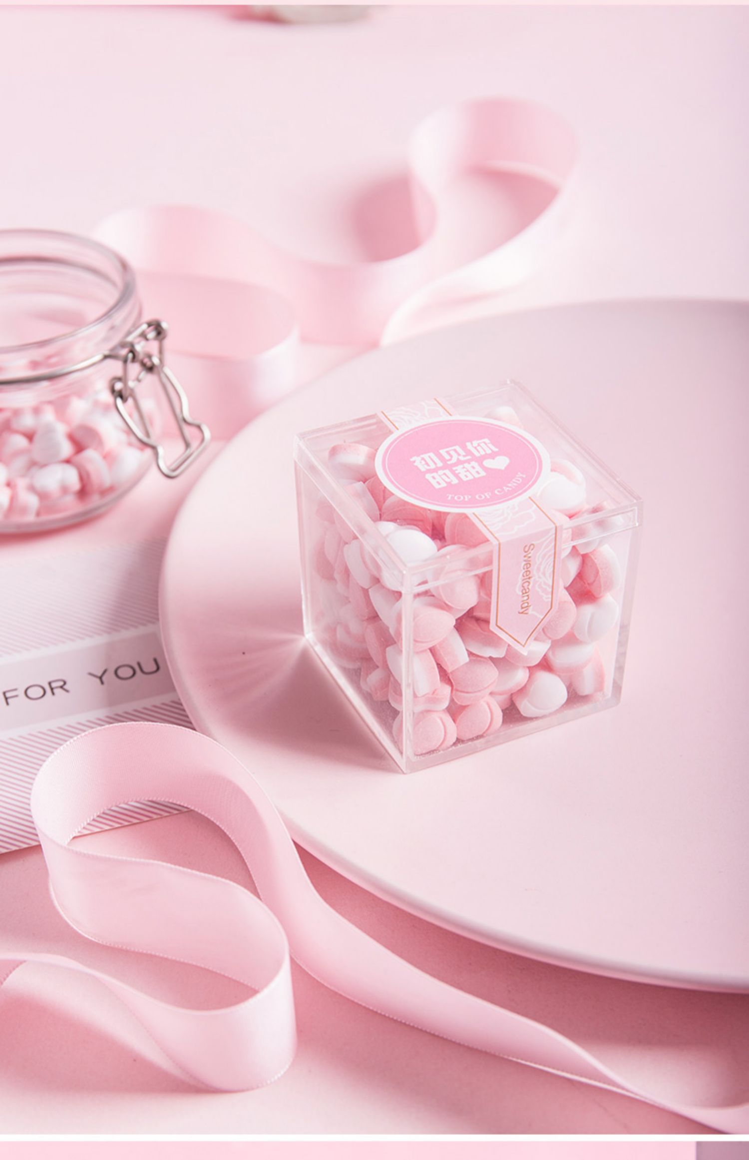 高颜值网红接吻糖约会香体糖持久随身吐息薄荷糖口气清新糖果礼盒