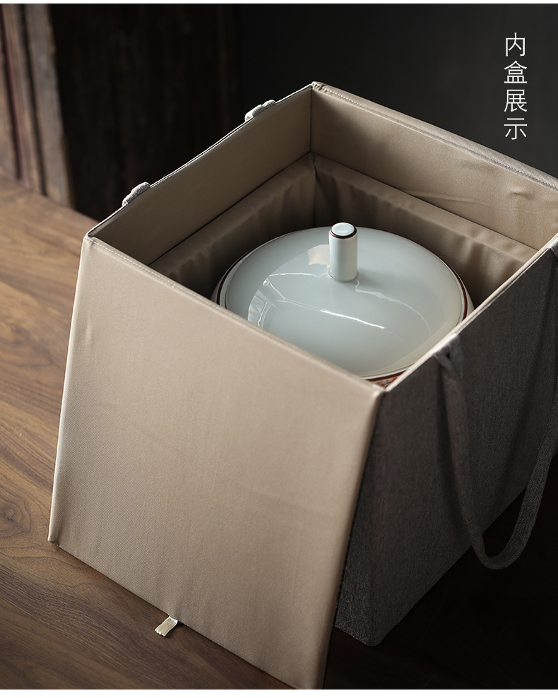 Hand - made ceramic tea pot puer tea cake storage tank is Chinese style household number happens tea cake moisture storage POTS