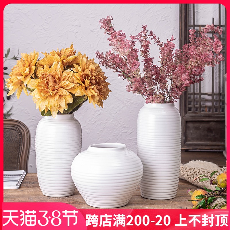 The white ceramic hydroponic bottle Jane modern Nordic furnishing articles living room flower arrangement table dry flower vase suits for