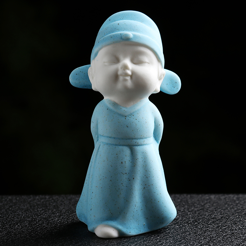 Creative ceramic color sand young monk furnishing articles of Chinese white tea pet pet play tea tea accessories car furnishing articles package mail