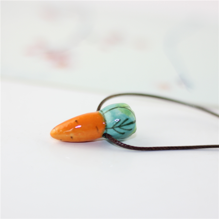 Jin hao baby carrots necklace checking ceramic necklace pendant clavicle mini Jin hao manufacturers accessories
