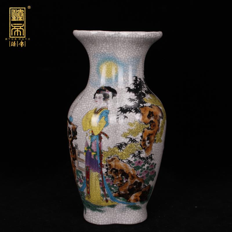 Jingdezhen imitation the qing qianlong piece of crackle famille rose square bottle imitation antique cabinet decoration old antique table furnishing articles