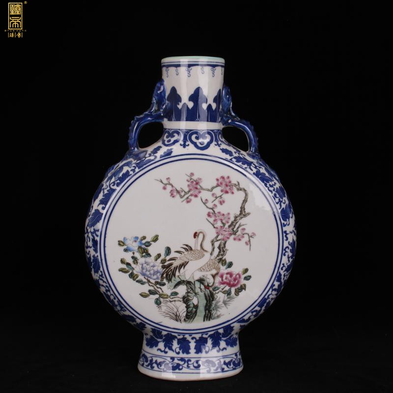 Jingdezhen imitation yongzheng bucket color of flowers and birds on flat bottles of Chinese style household table counter imitation antique decorative vase furnishing articles