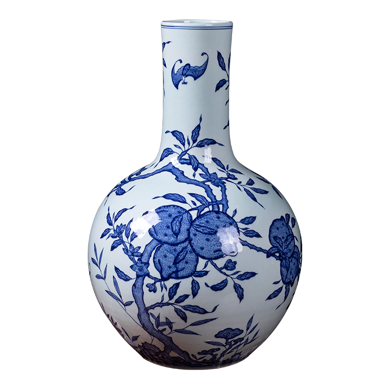 Jingdezhen ceramic antique flat peach blue and white porcelain vases, qianlong sitting room porch study collection of Chinese style household furnishing articles