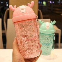 Korean version fresh and cute creative little deer students Summer Ice Cups juice with hand straw Tipping up for refrigeration double cup