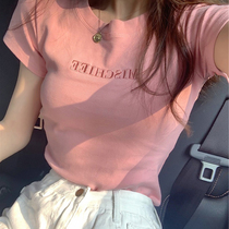 The short-sleeved T-shirt girl's new pure-wind letter embroidering the round-collar body short shirt minced top in summer 2022