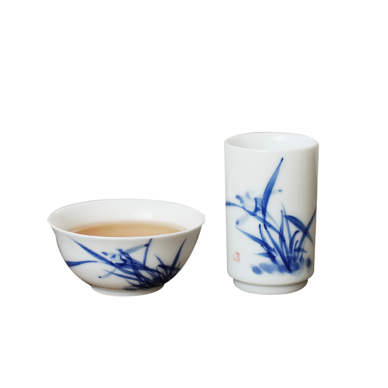 Jingdezhen small hand - made ceramic cups them master cup fragrance - smelling cup 2 sets of household water a single tea cup