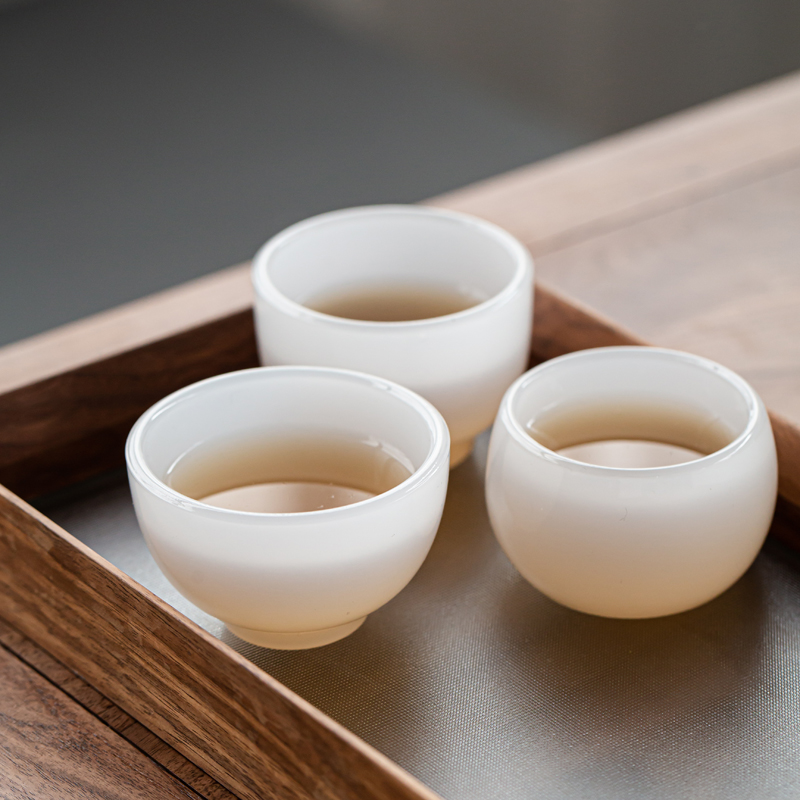 Suet jade porcelain cup sample tea cup master cup white jade bowl with white porcelain kung fu tea cup single cup small glass tea set