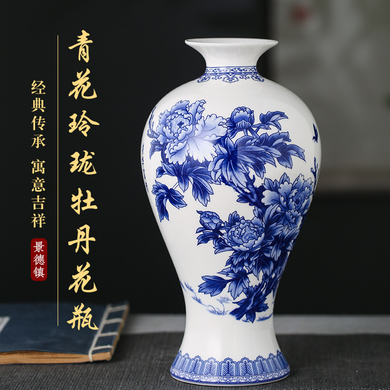 Blue and white and exquisite porcelain of jingdezhen ceramics thin foetus floret bottle of Chinese ancient frame decorate the sitting room TV ark, furnishing articles