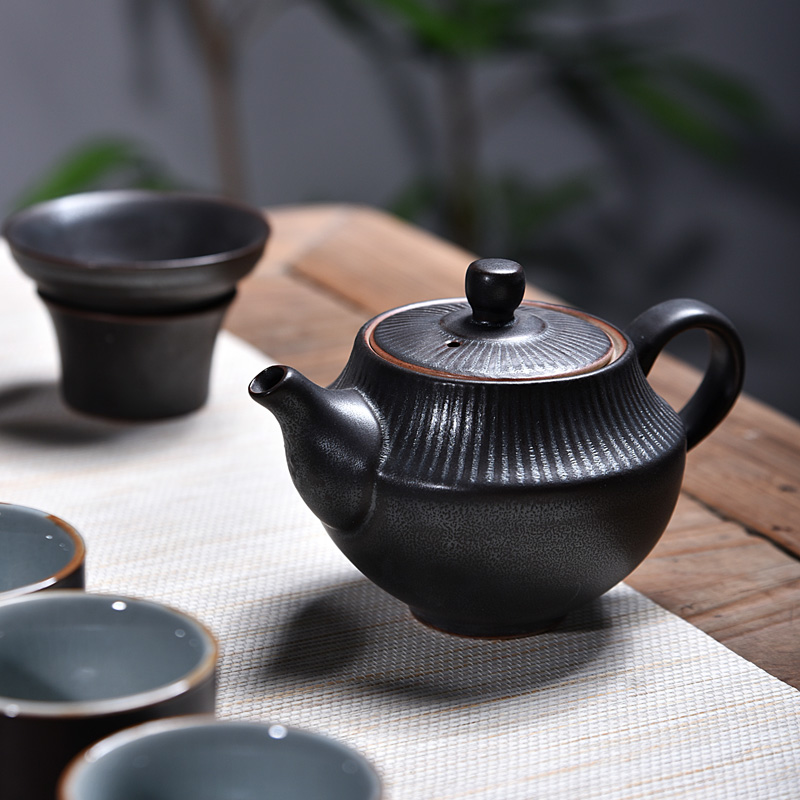 Into this monkey retro teapot teacup gift household ceramics kung fu tea set manual of a complete set of coarse pottery making tea