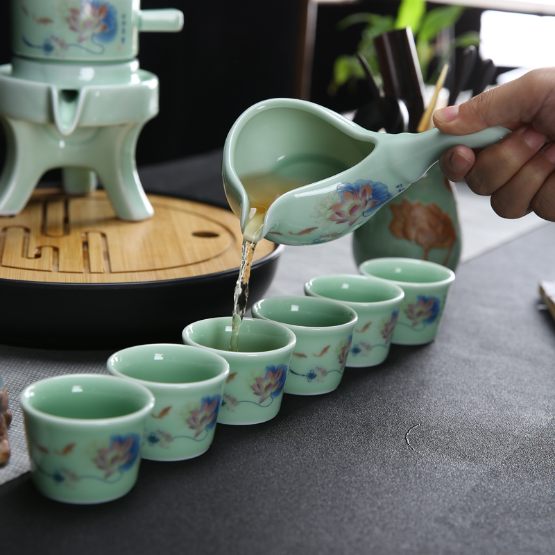 Celadon kung fu tea set automatically suit, black pottery home lazy fit the hot tea ware ceramic cups, tea tray