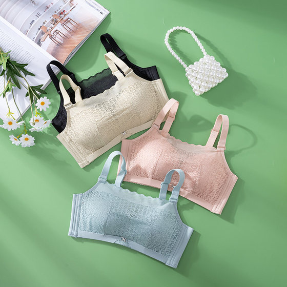 Summer strapless underwear girl's small breasts gathered and prevented exposure without a ring bra adjustable top bra and wrapping bra sweet
Summer strapless underwear girl's small breasts gathered and prevented exposure without a ring bra adjustable top bra and wrapping bra sweet