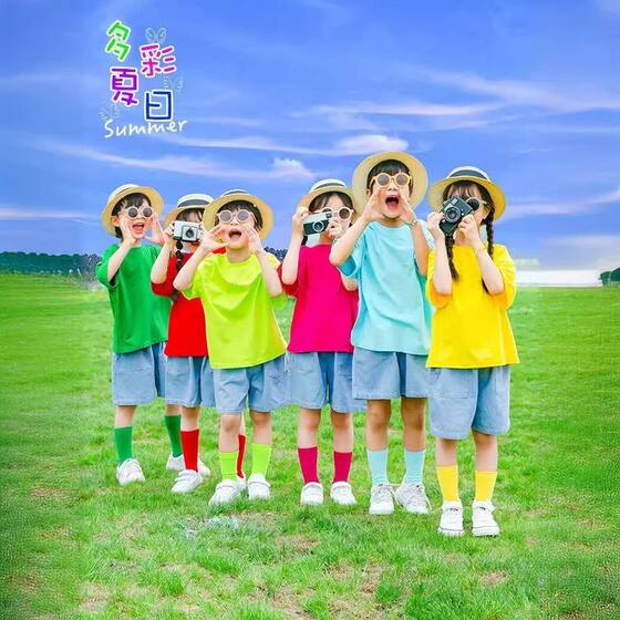 Children's performance costumes dance performance suits cheerleading kindergarten graduation photo class uniform candy color T-shirt and slings
Children's performance costumes dance performance suits cheerleading kindergarten graduation photo class uniform candy color T-shirt and slings