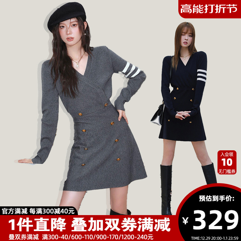 BANANA CICI2023 Year Winter's new retro double-row buckle College Winds waist A character V neckline dress-Taobao