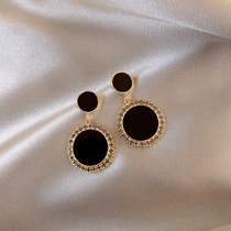 Black earrings 2021 New Tide Korean temperament Net red female senior sense atmospheric earrings autumn and winter earrings sterling silver