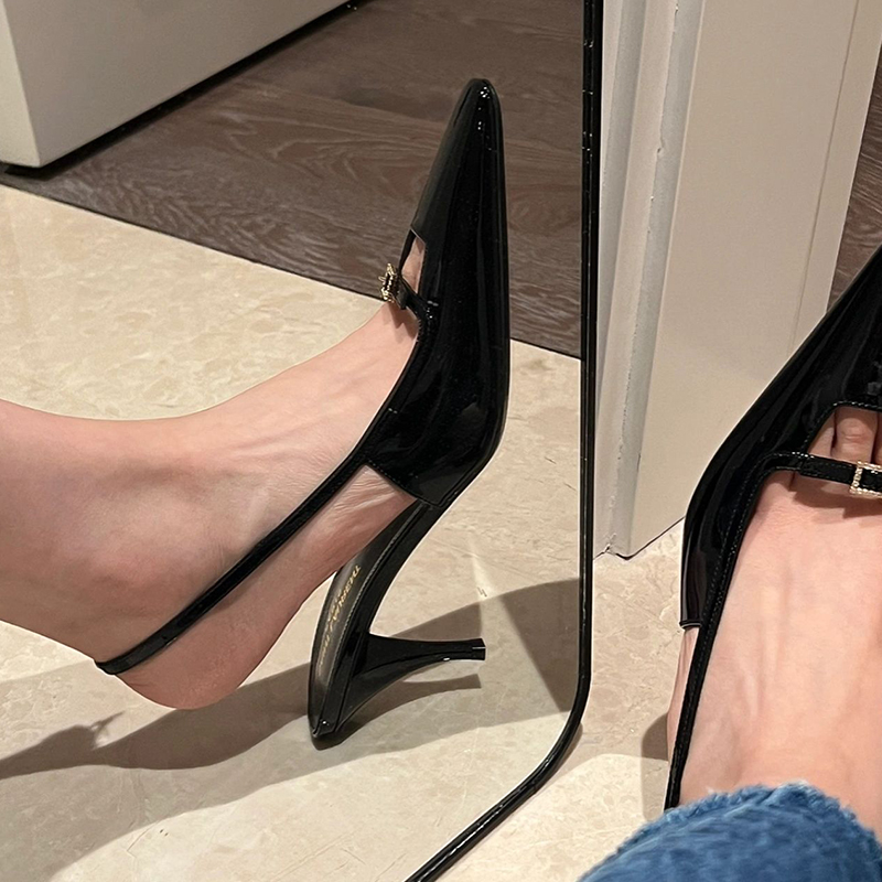 New small crowdsourced square head Water Diamond High heel Shoe Girls fine heel Sexy commuter Career with buckle lacquered leather sandals-Taobao