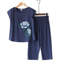 Middle-aged and elderly cotton and linen spring and autumn short-sleeved pants pajamas suit womens cotton silk plus size mother wears casual home clothes outside half-sleeved