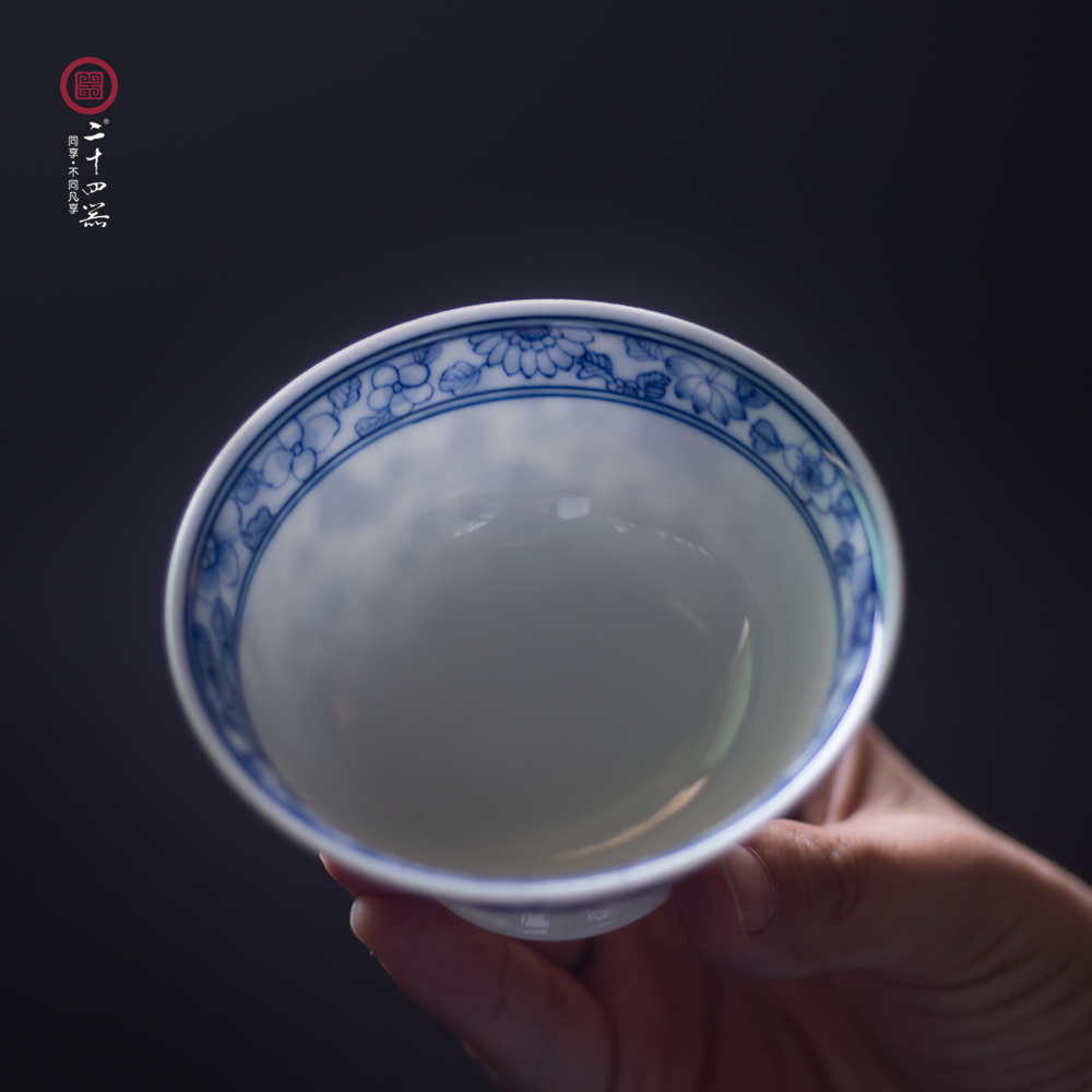 Twenty - four ware jingdezhen hand - made flower hat of blue and white porcelain cup kongfu master single glass ceramic cups of tea