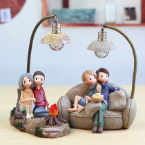 Resin craft couple figures ornaments creative boys and girls night lights physical store student gifts