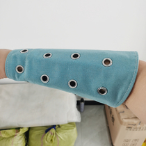 Lifting glass cutting protective wrist armband canvas cuff wrist protective gear containing steel plate factory