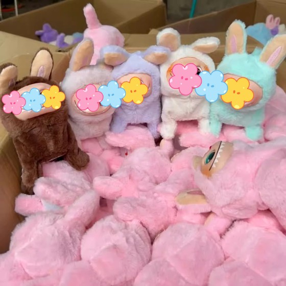 Evil abstract labu puppy can move and sing doll gum-encrusted face electric plush toy cloth bu puppy
Evil abstract labu puppy can move and sing doll gum-encrusted face electric plush toy cloth bu puppy