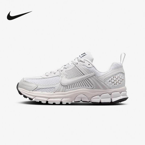 Nike Women's Shoes New Sports Shoes Vomero5 cushioning breathable casual shoes Big boy running shoes hf6998-100
Nike Women's Shoes New Sports Shoes Vomero5 cushioning breathable casual shoes Big boy running shoes hf6998-100