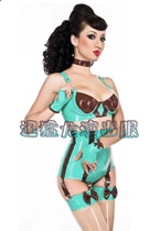 The Raptors acted out of the bar and acted out the nightclub sexy gogo dance and the atmosphere interacted with the wine.