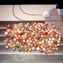 Natural salt source agate and peach pendant in the year of birth small droplets bright red color plump and moist gift