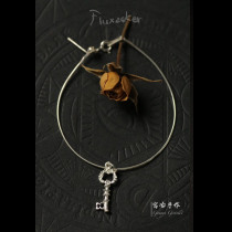 fluxeeker | The Palace Metallurgical Pure Silver Small Key Bracelet