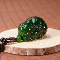 Xinjiang Hetian jade seed material brave pendant men paragraph Jade pixiu pendant small man playing hand pieces pendant