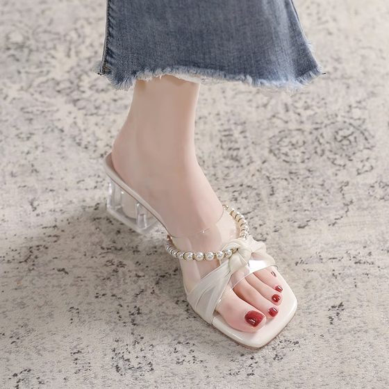 Transparent crystal thick heel sandals for women in 2025 summer new high heel fairy style with skirt and flip-flops outside
Transparent crystal thick heel sandals for women in 2025 summer new high heel fairy style with skirt and flip-flops outside