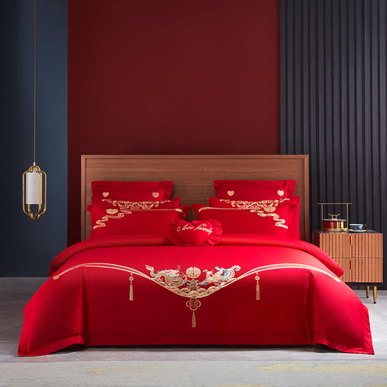 Wedding four -piece set of big red dragon and phoenix embroidered new wedding sets of 60 and 80 sets of wedding festive kit wedding bed supplies Wedding four -piece set of big red dragon and phoenix embroidered new wedding sets of 60 and 80 sets of wedding festive kit wedding bed supplies