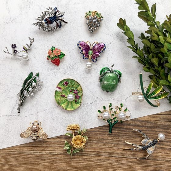 American Forest Retro Fairy Tale All-match Brooch Bee Pearl Temperament Boss Pin Cropped Pants Jacket Coat Accessories
American Forest Retro Fairy Tale All-match Brooch Bee Pearl Temperament Boss Pin Cropped Pants Jacket Coat Accessories