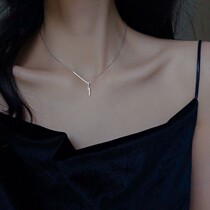 Micro-inlaid zircon geometric crescent necklace female Korean version Jane about tide student lock bone chain female best friends birthday present
