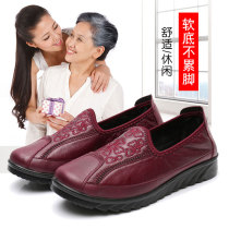 Old Beijing cloth shoes female flat chun qiu kuan mothers shoes comfortable soft bottom shoes round light middle-aged womens shoes